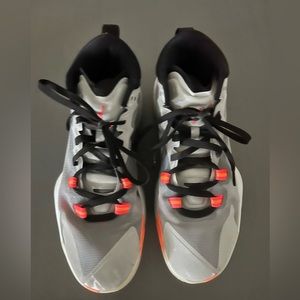 Zion Men’s Basketball Shoes size 13